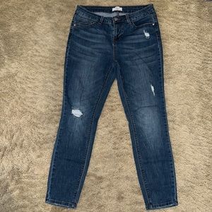 ✅ (3 for $15) Ivy and main skinny midrise ankle jeans